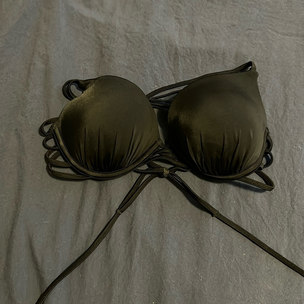 Black cup bikini